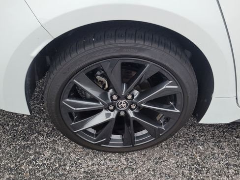 Certified 2025 Toyota Corolla SE image 9