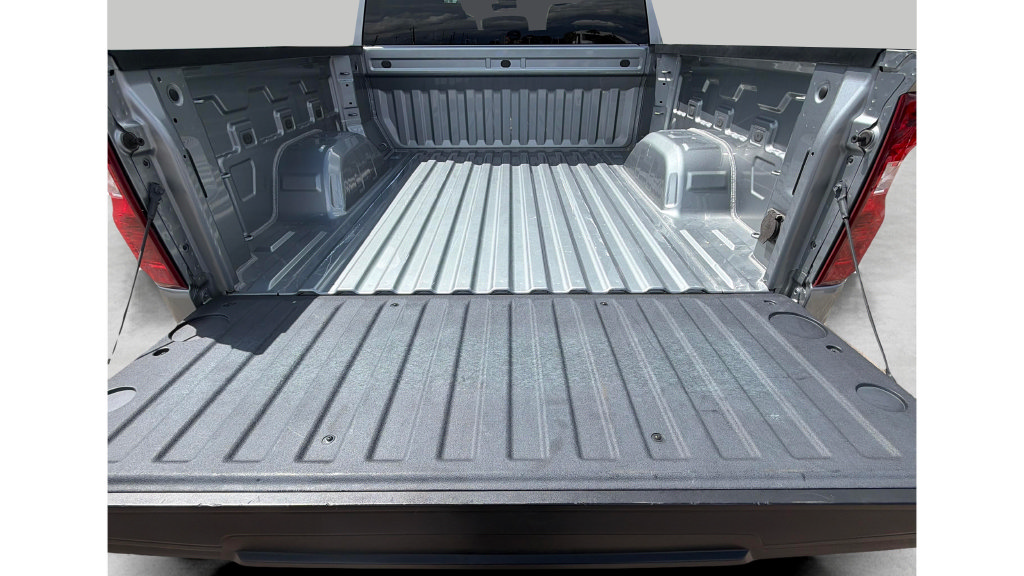 Certified 2025 Chevrolet Silverado 1500 Custom RWD image 28