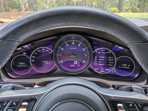 Certified 2020 Porsche Cayenne AWD/4WD image 10