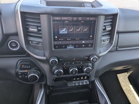 Used 2022 RAM 1500 Big Horn AWD/4WD image 19