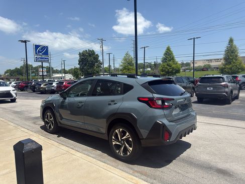 Used 2024 Subaru Crosstrek 2.0i Premium AWD/4WD image 5