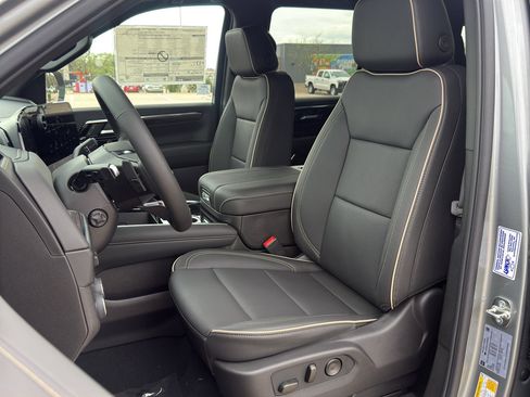 New 2026 Chevrolet Tahoe Premier w/ Sun And Tow Package AWD/4WD image 18