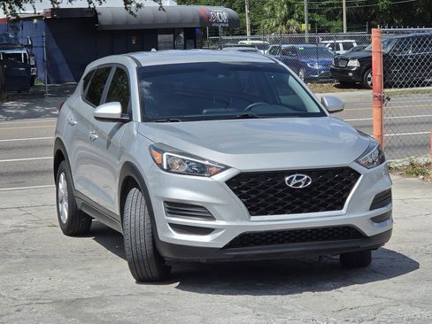 Used 2021 Hyundai Tucson SE w/ Cargo Package FWD image 2