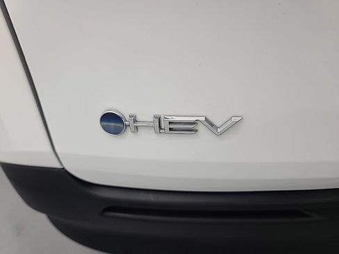 Used 2026 Toyota Sienna LE FWD image 12