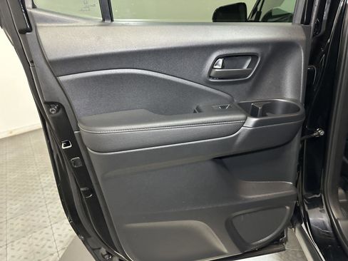 Used 2025 Honda Ridgeline Sport+ image 29