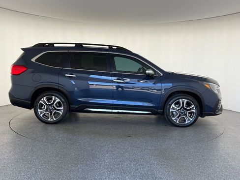 Certified 2023 Subaru Ascent Touring AWD/4WD image 2