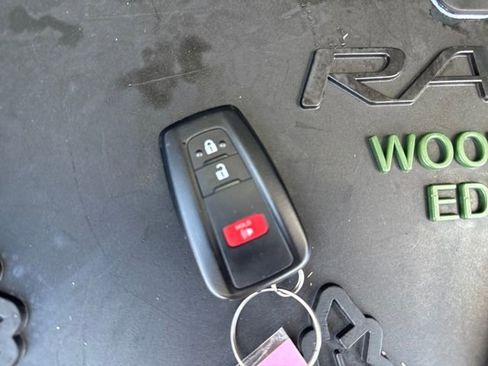 Used 2023 Toyota RAV4 AWD Hybrid image 46