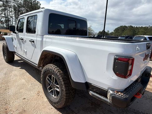 New 2026 Jeep Gladiator Mojave image 10