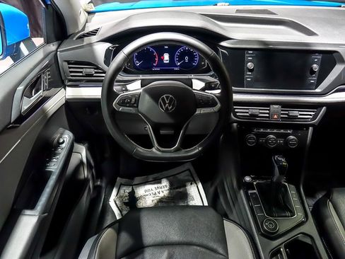 Used 2023 Volkswagen Taos SEL image 18