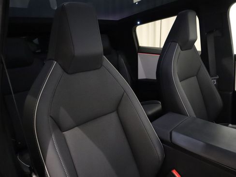 Used 2024 Tesla Cybertruck AWD Crew Cab image 20