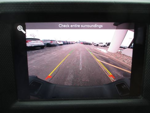 Used 2021 Jeep Gladiator Willys image 18