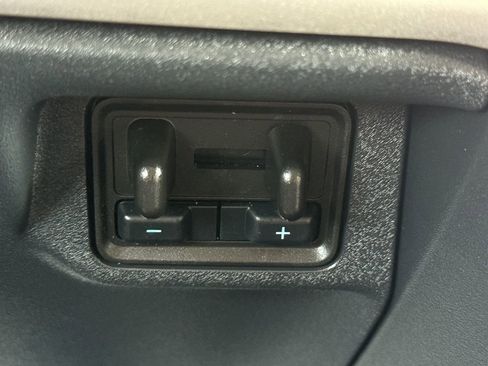 Used 2025 Ford Expedition Max Active RWD image 23