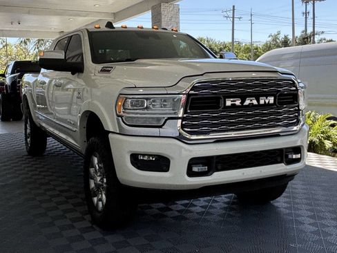 Used 2019 RAM 2500 Limited AWD/4WD image 11