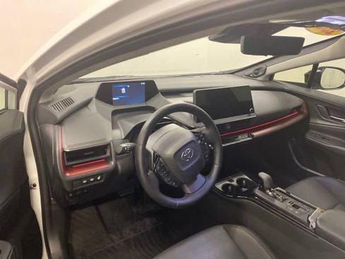 Used 2024 Toyota Prius Prime Premium w/ Advanced Technology Package FWD image 7
