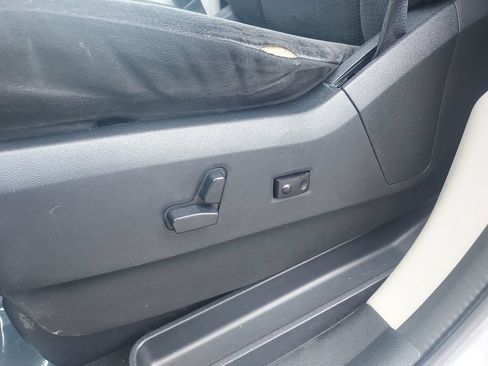 Used 2015 Dodge Grand Caravan SXT FWD image 25