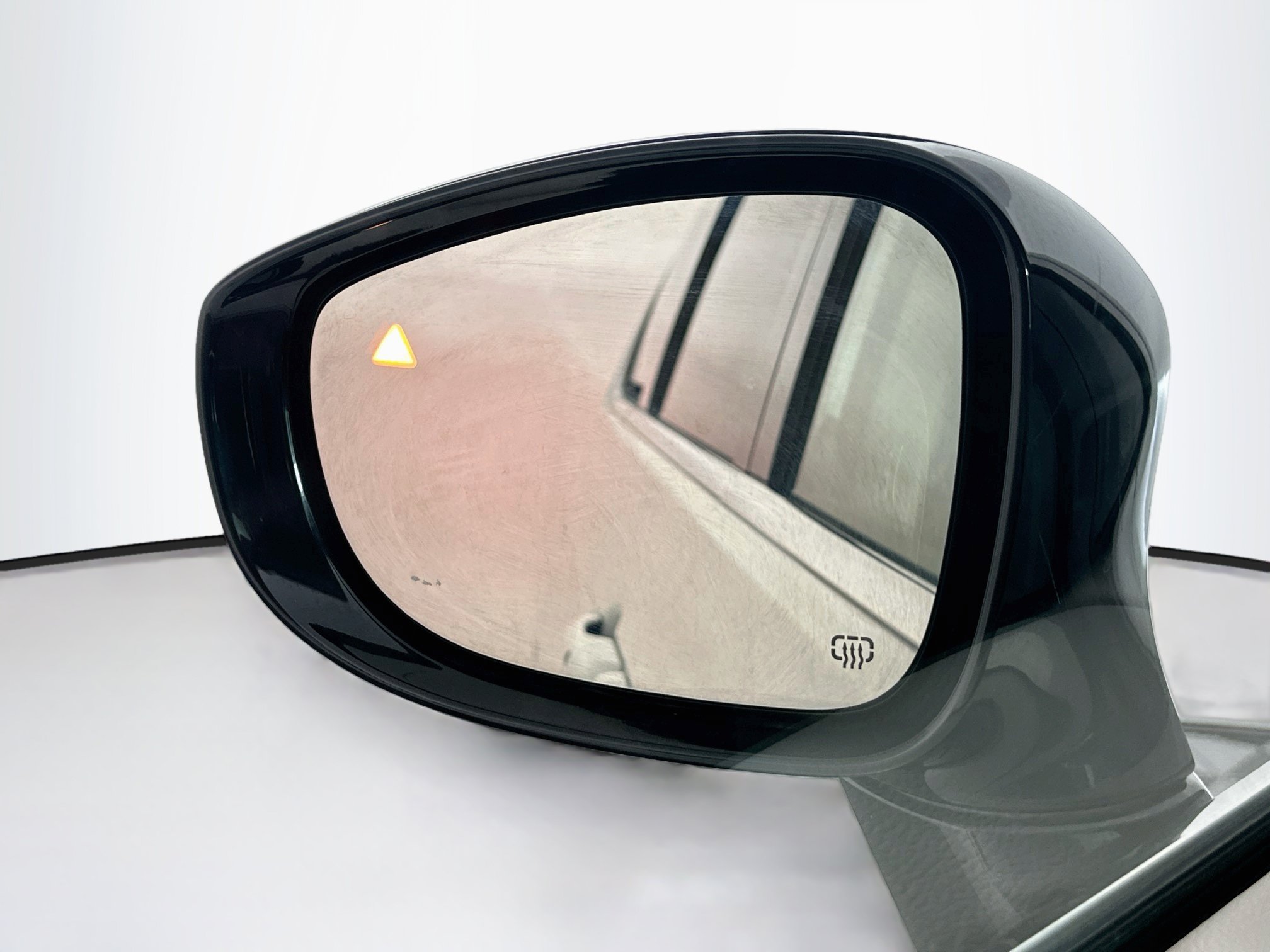 Used 2024 Chrysler Pacifica Touring-L FWD image 16