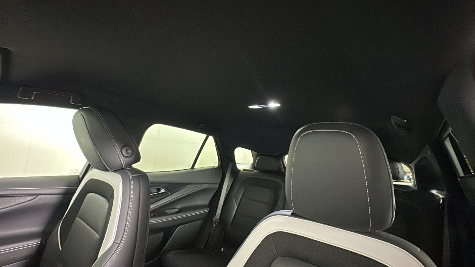 Used 2024 Chevrolet Blazer EV LT AWD/4WD image 16