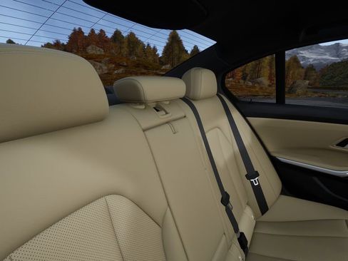 Used 2025 BMW 330i Sedan w/ Premium Package image 42