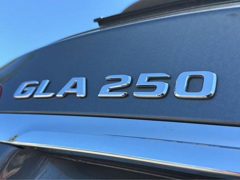 Used 2019 Mercedes-Benz GLA 250 image 38