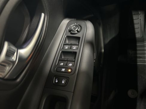 Used 2022 Jeep Renegade Latitude w/ Convenience Group image 21