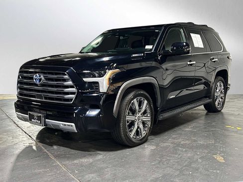 Used 2023 Toyota Sequoia Limited image 7