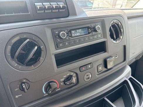 New 2027 Ford E-450 and Econoline 450 Super Duty w/ Driver's Safety Package RWD image 25