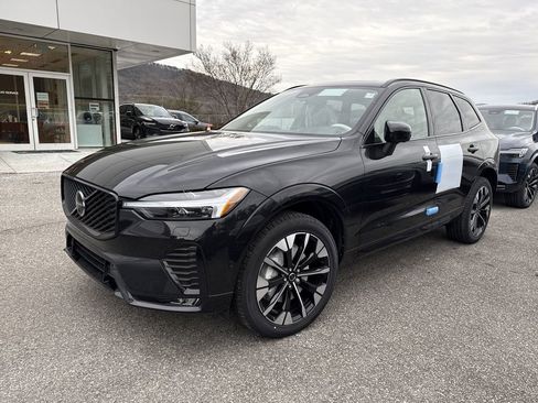 New 2026 Volvo XC60 B5 Plus w/ Protection Package Premier image 2