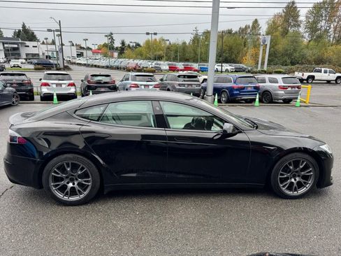 Used 2021 Tesla Model S Plaid image 6