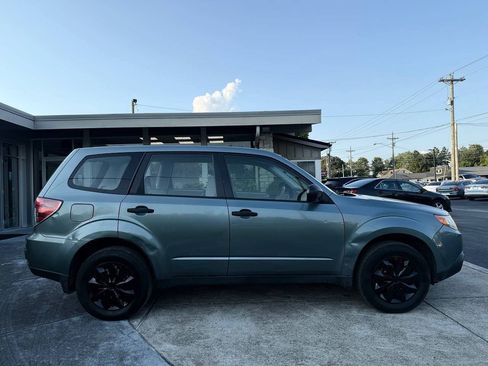 Used 2010 Subaru Forester 2.5X AWD/4WD image 6