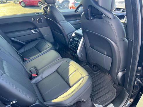 Used 2021 Land Rover Range Rover Sport HSE Dynamic image 16