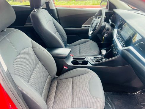 Used 2022 Kia Niro LX FWD image 21