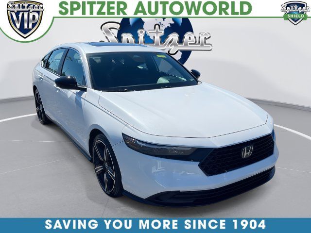 Used 2025 Honda Accord Sport image 1