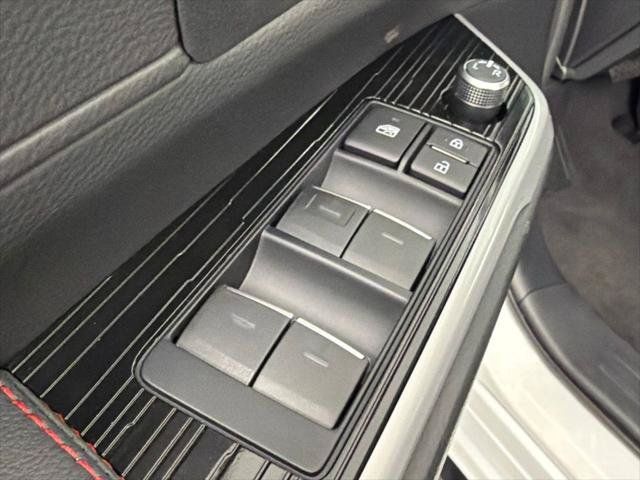 Certified 2026 Toyota Sienna XSE FWD image 20