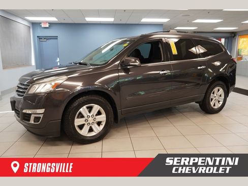 Used 2014 Chevrolet Traverse LT FWD image 1