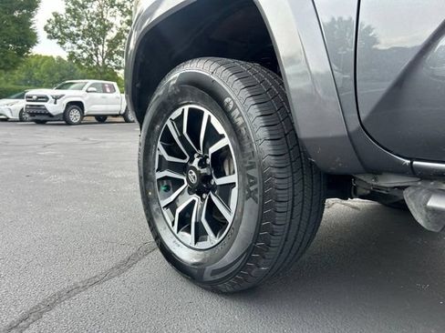 Used 2023 Toyota Tacoma TRD Sport AWD/4WD image 13