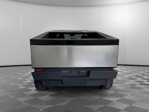 Used 2024 Tesla Cybertruck AWD Crew Cab image 7