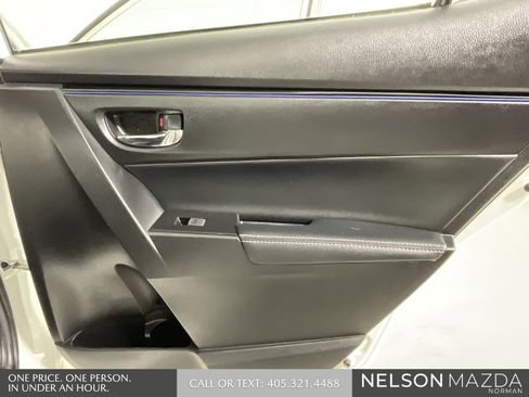 Used 2019 Toyota Corolla SE image 18