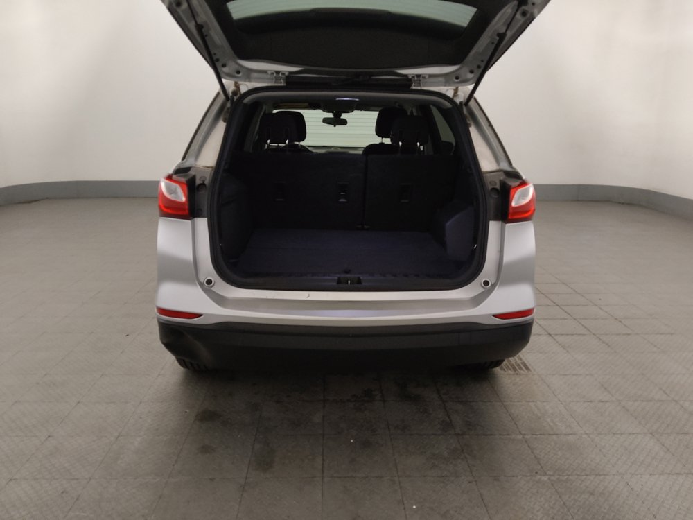 Used 2019 Chevrolet Equinox LS w/ LS Convenience Package FWD image 29