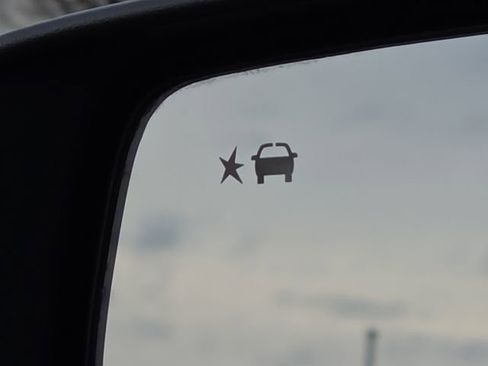 Certified 2023 Chevrolet Malibu LT w/ Driver Confidence Package image 9