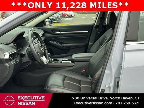 Certified 2024 Nissan Altima 2.5 SR image 9