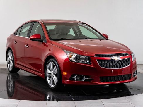 Used 2011 Chevrolet Cruze LTZ w/ RS Package FWD image 12