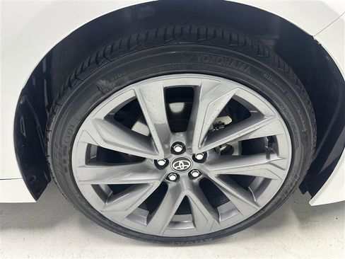Used 2020 Toyota Corolla XSE FWD image 14