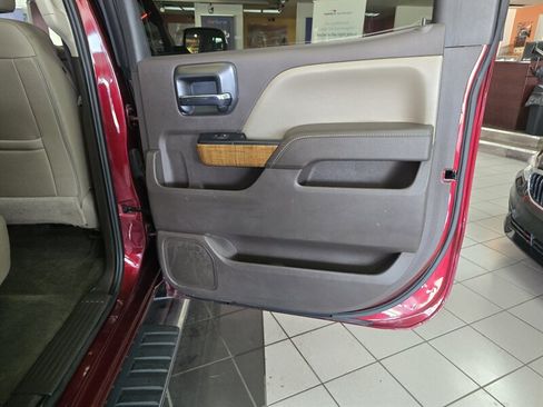 Used 2017 GMC Sierra 1500 SLT AWD/4WD image 16