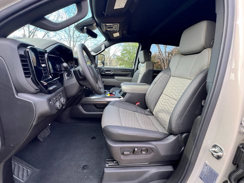 New 2026 Chevrolet Silverado 2500 ZR2 image 4