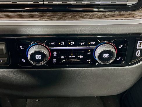 New 2026 Chevrolet Silverado 2500 LT w/ Leather Package AWD/4WD image 16
