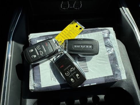 Used 2020 RAM 3500 Laramie w/ Night Edition image 42