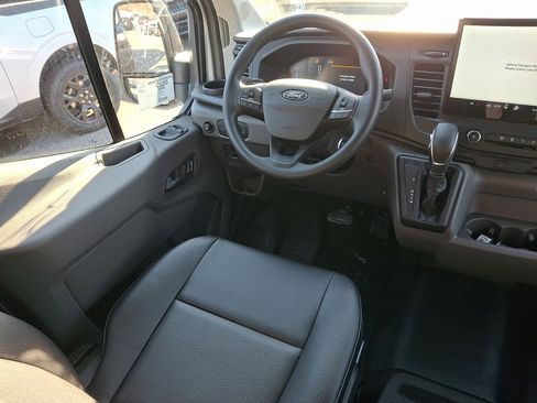 New 2026 Ford Transit 150 Low Roof w/ Load Area Protection Package RWD image 9