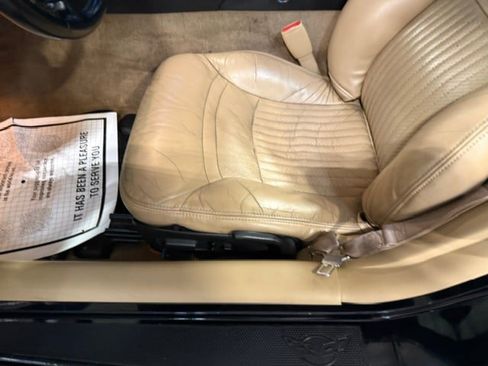 Used 2002 Chevrolet Corvette Convertible w/ Preferred Equipment Group2 RWD image 23