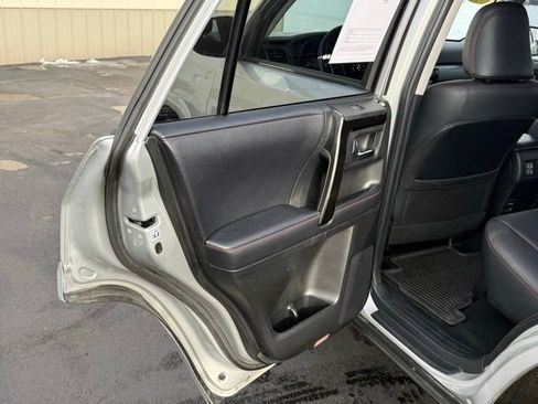 Used 2019 Toyota 4Runner TRD Off-Road Premium image 20