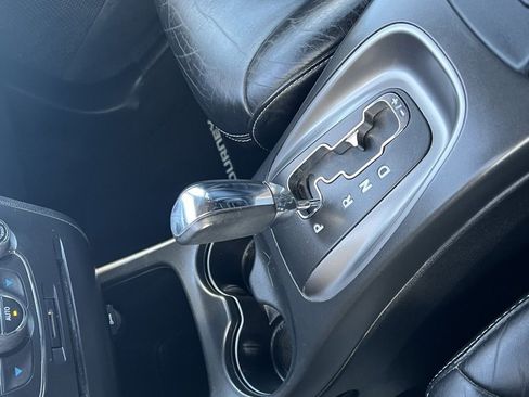 Used 2015 Dodge Journey Crossroad w/ Flexible Seating Group image 38